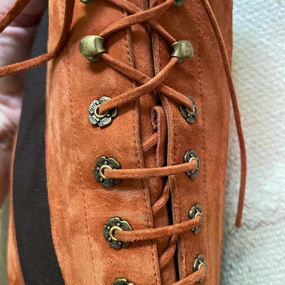 Coach lace up knee high boots - Picture 3 of 4